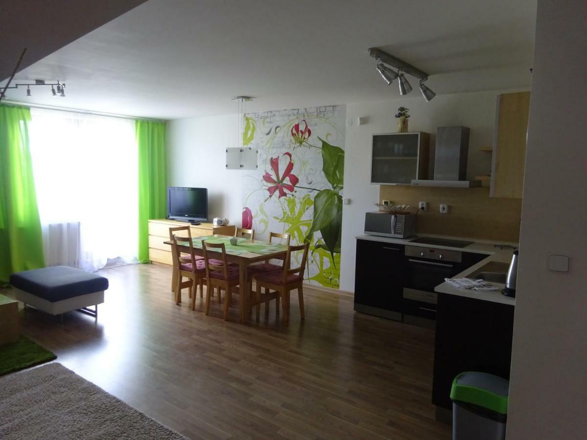 Sunny apartmány Veľká Lomnica Vel'ka Lomnica Exterior foto