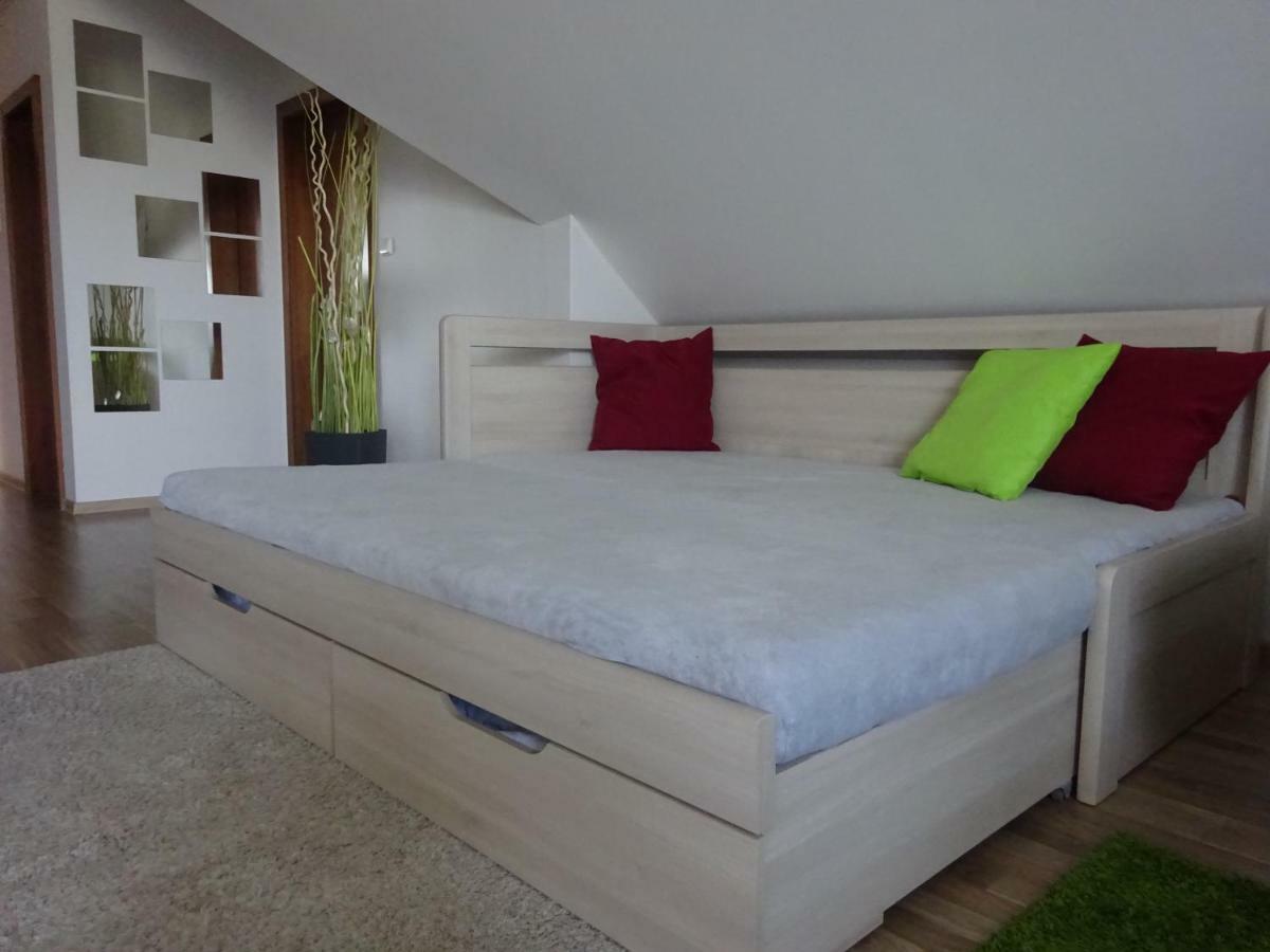 Sunny apartmány Veľká Lomnica Vel'ka Lomnica Exterior foto
